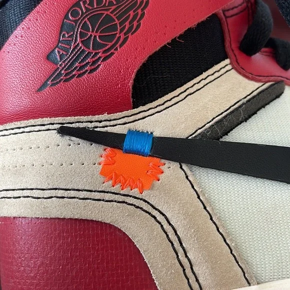 ❗️OFF WHITE JORDAN 1❗️ - Picture 11 of 16